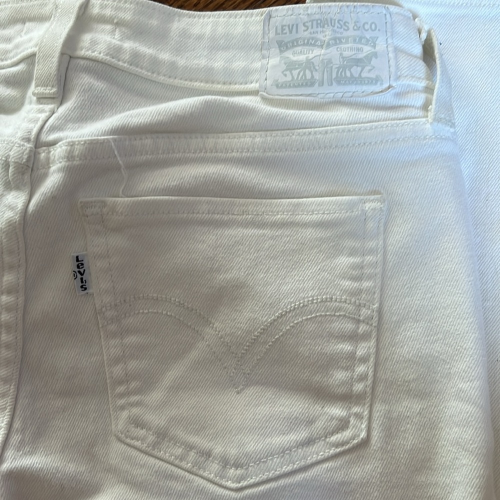 White Levi Super Skinny Jeans